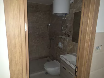 Stefana Prvovenčanog bb | 4zida.rs