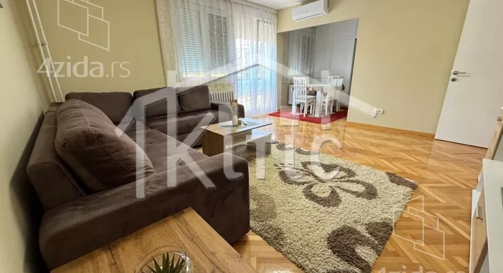 Trosoban stan za izdavanje, Ekonomski/Pravni Fakultet, 450€, 71m² - stampaj