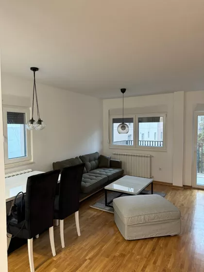 Lekino Brdo | 4zida.rs