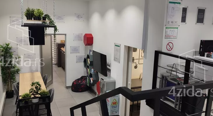 Poslovni prostor | 4zida