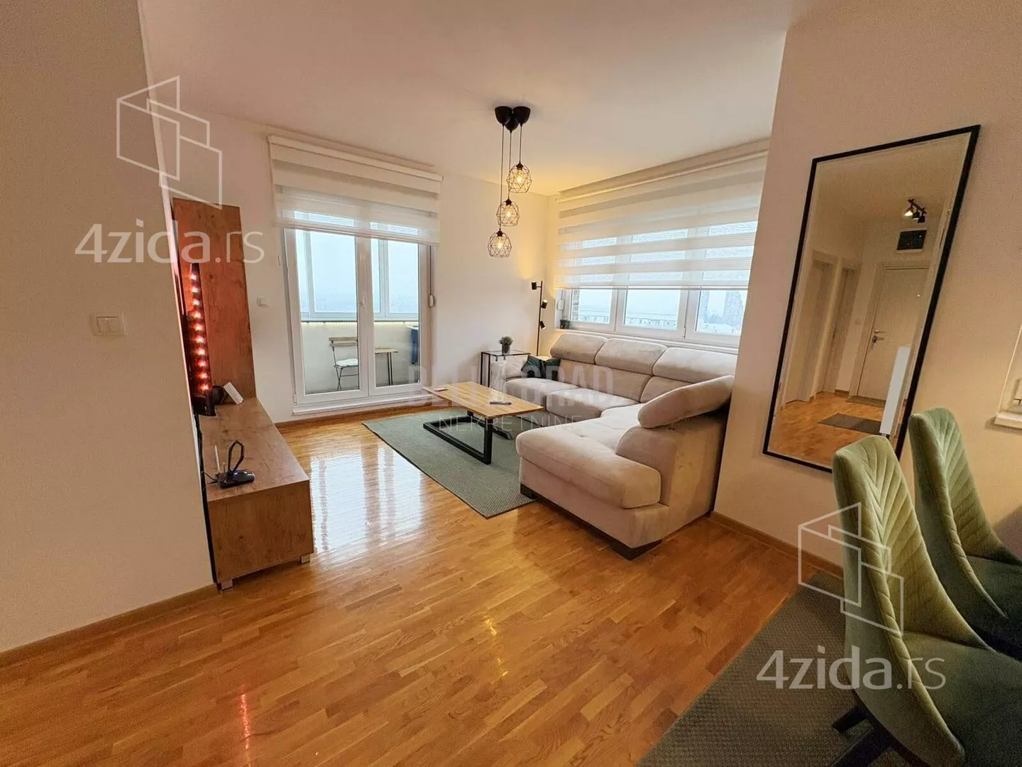 Dvoiposoban stan | 4zida