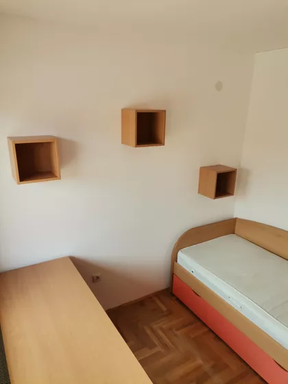 Dušana Sretenovića 8 | 4zida.rs