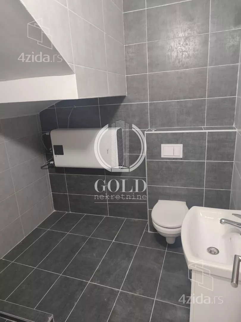 Garaža | 4zida