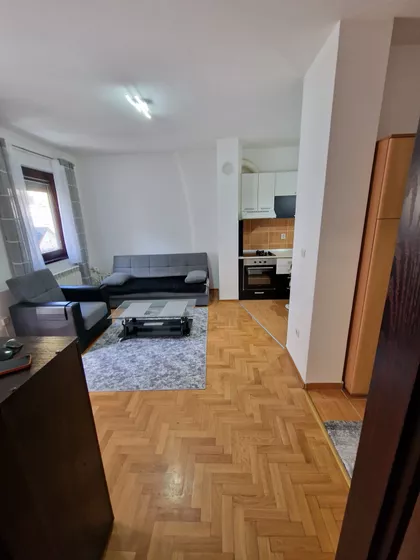 Jug Bogdana 3 | 4zida.rs