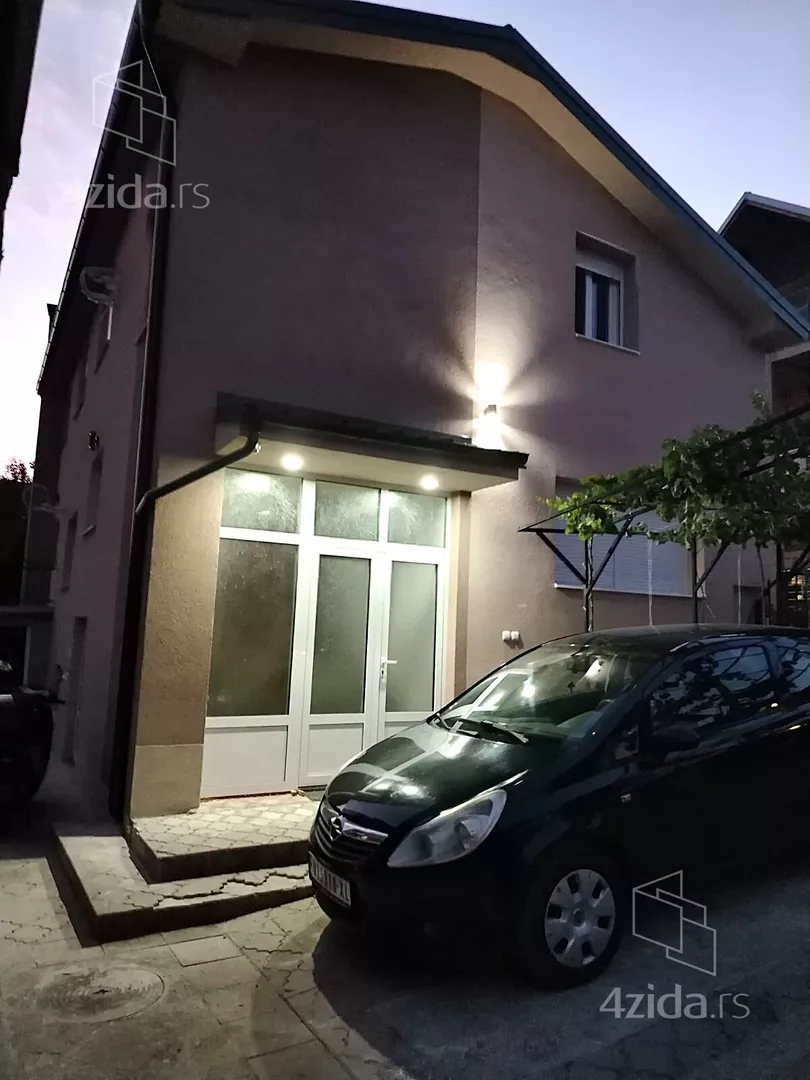 3-etažna kuća | 4zida