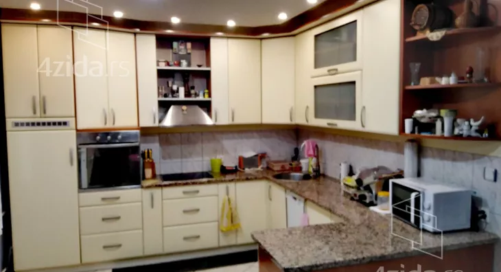 4-etažna kuća | 4zida