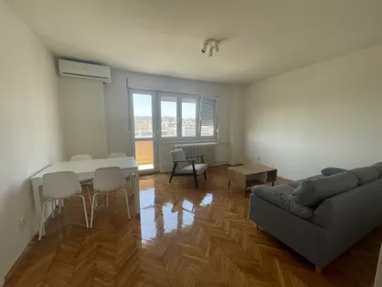 Cara Dušana 60 | 4zida.rs