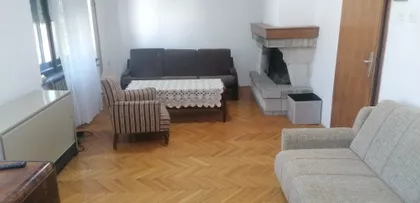 Karađorđeva 88 | 4zida.rs