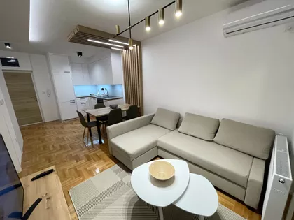 Karađorđeva 87 | 4zida.rs