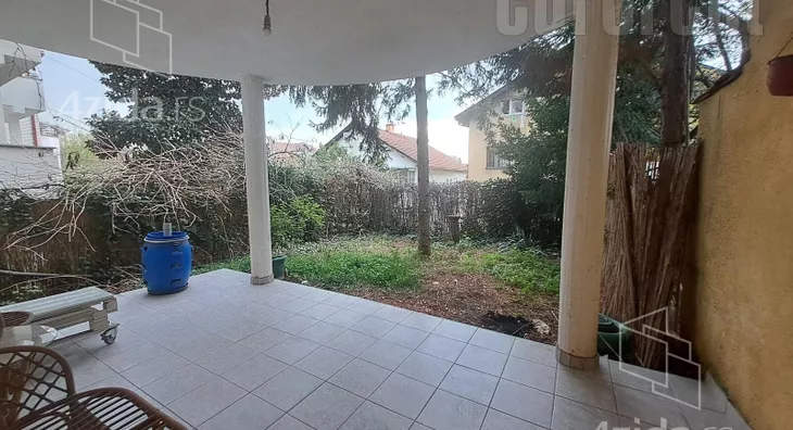 4-etažna kuća | 4zida