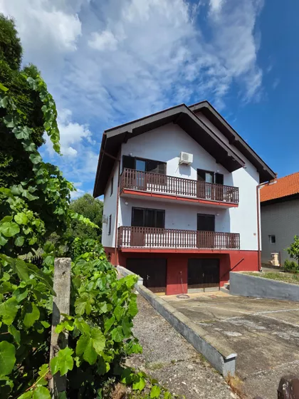 Budžino Brdo | 4zida.rs