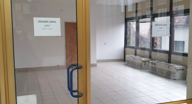 Lokal | 4zida