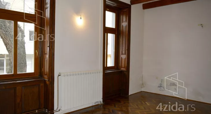 Šestosoban stan | 4zida