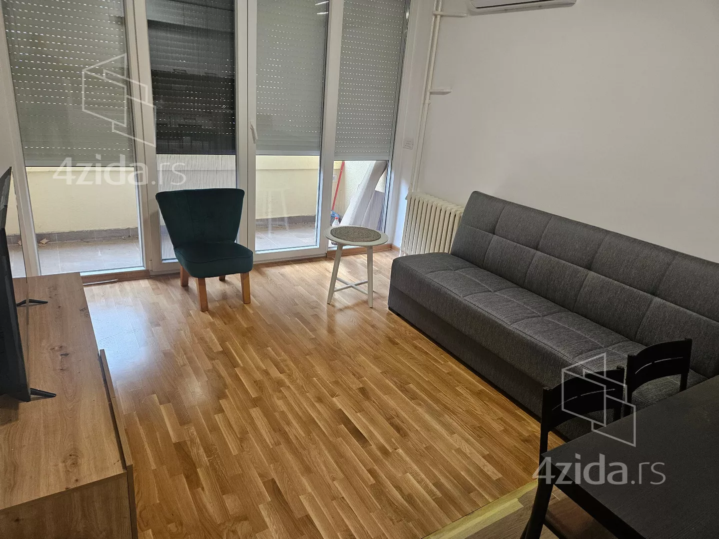 Jednoiposoban stan | 4zida