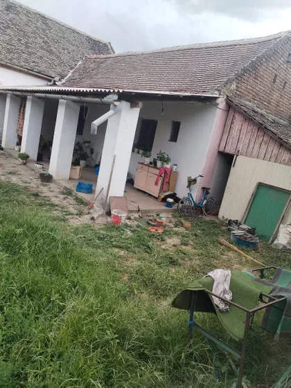 Samoš | 4zida.rs