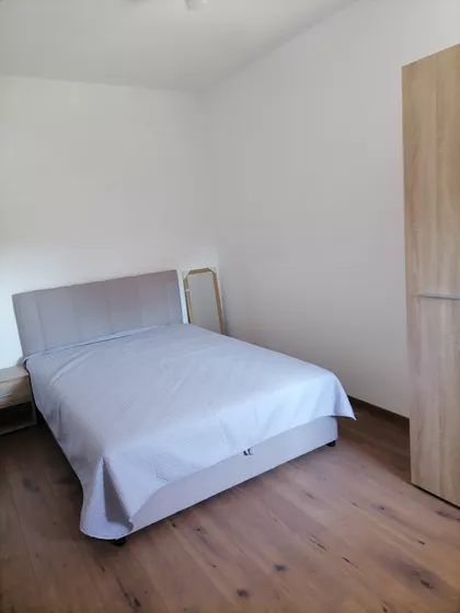 Učiteljska | 4zida.rs