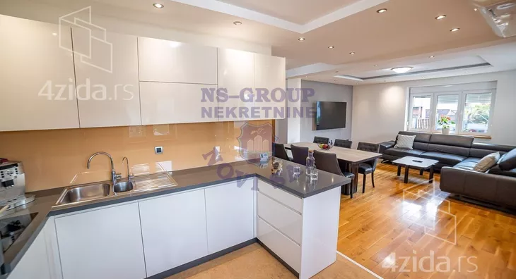 4-etažna kuća | 4zida