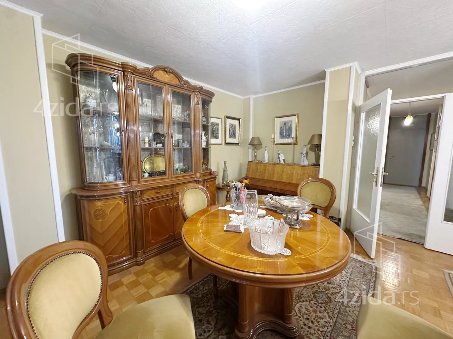 Četvoroiposoban stan | 4zida