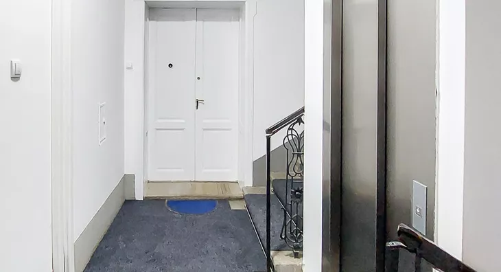 Četvoroiposoban stan | 4zida