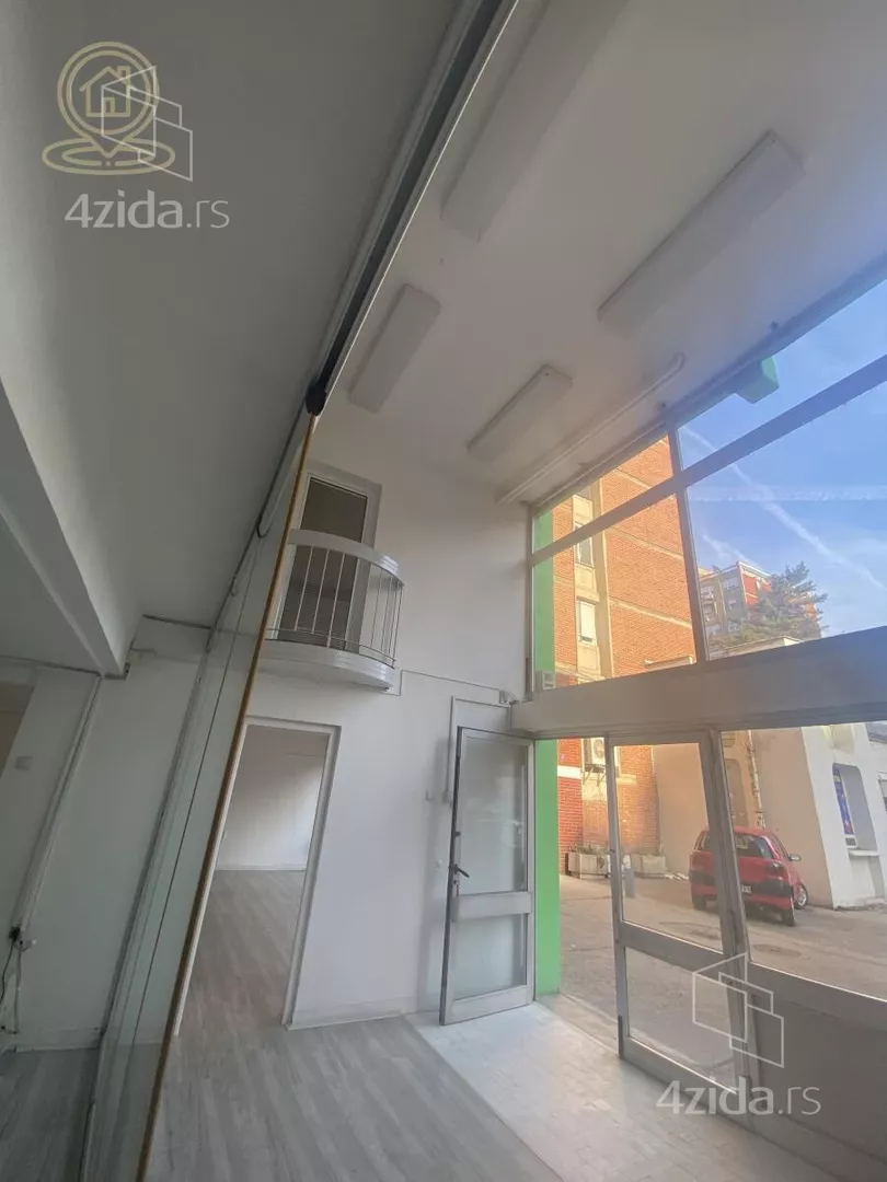 Poslovni prostor | 4zida