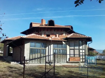 Donji Komren | 4zida.rs
