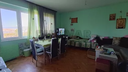 Trg revolucije | 4zida.rs