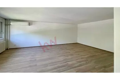 Ustanička | 4zida.rs