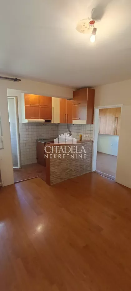 Vjekoslava Afrića | 4zida.rs