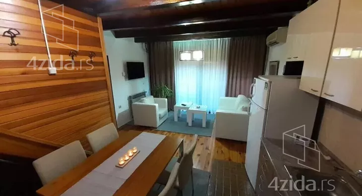 4-etažna kuća | 4zida