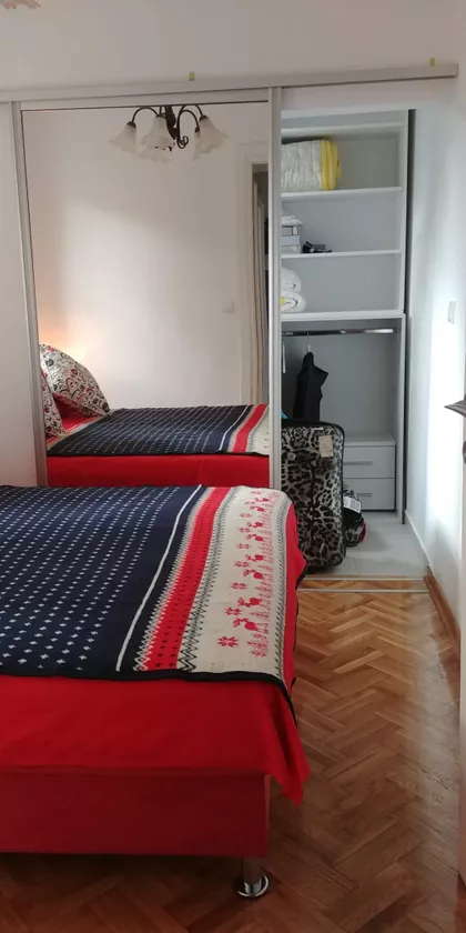 Crveni Krst Vračar | 4zida.rs