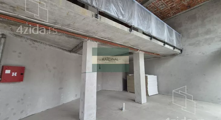 Poslovni prostor | 4zida