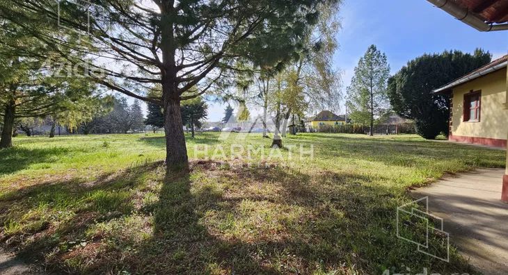 Poslovna zgrada | 4zida