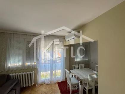 Ekonomski/Pravni Fakultet | 4zida.rs