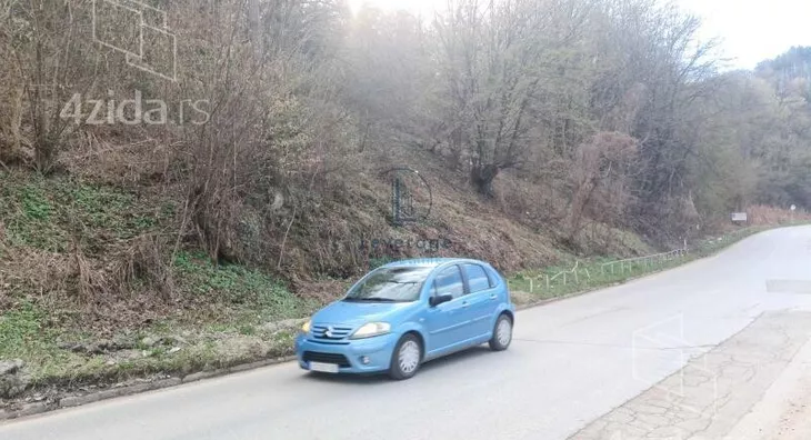 Građevinsko zemljište | 4zida