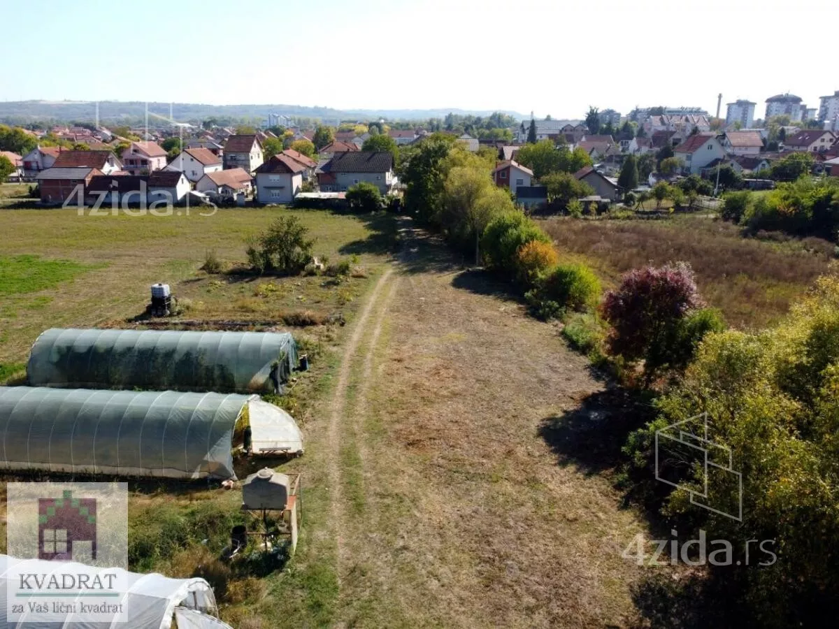 Plac | 4zida