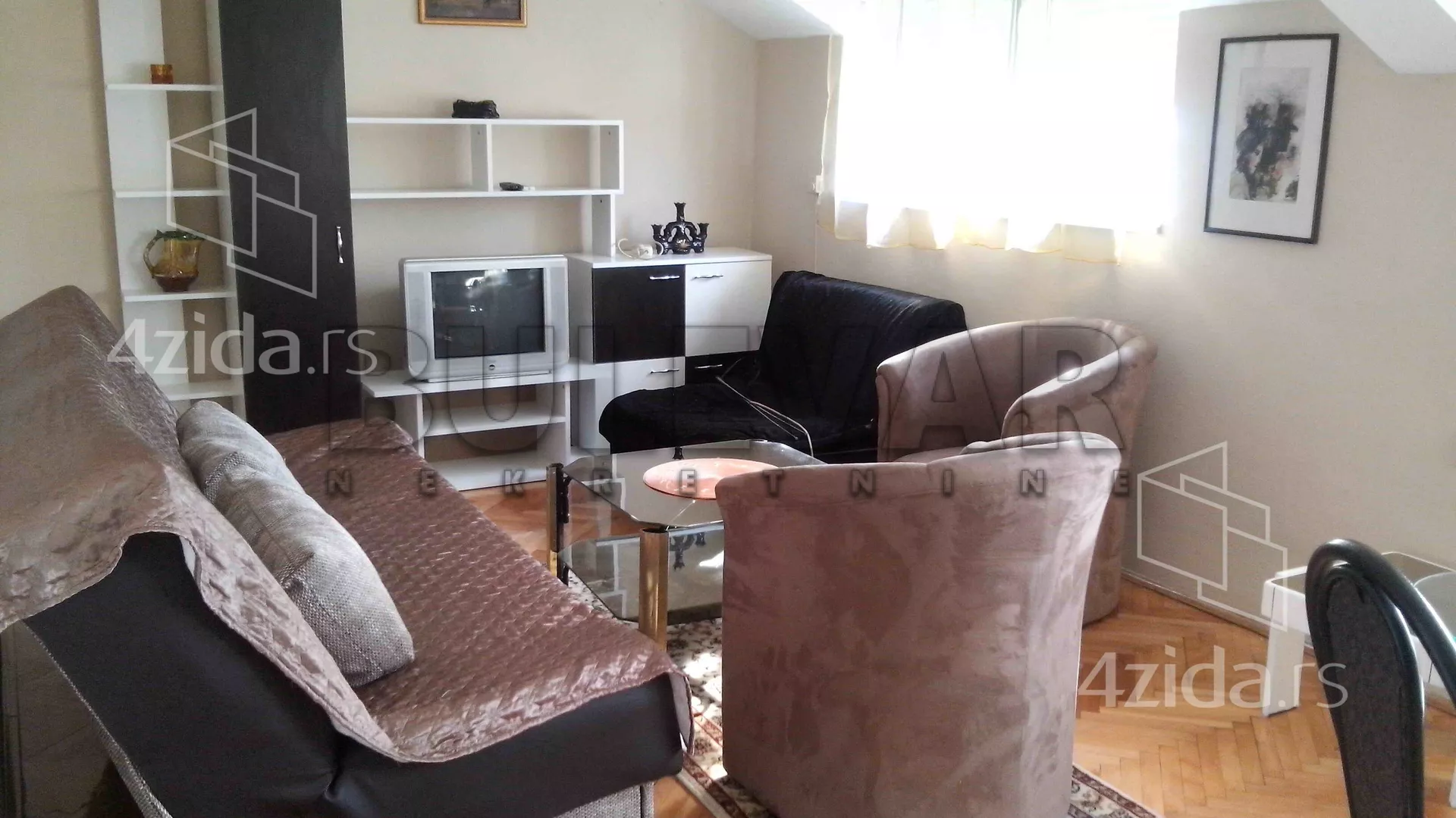 Dvoiposoban stan | 4zida