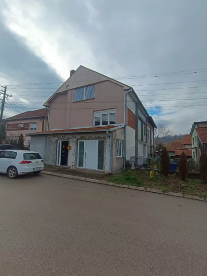 Čemernička 4 | 4zida.rs