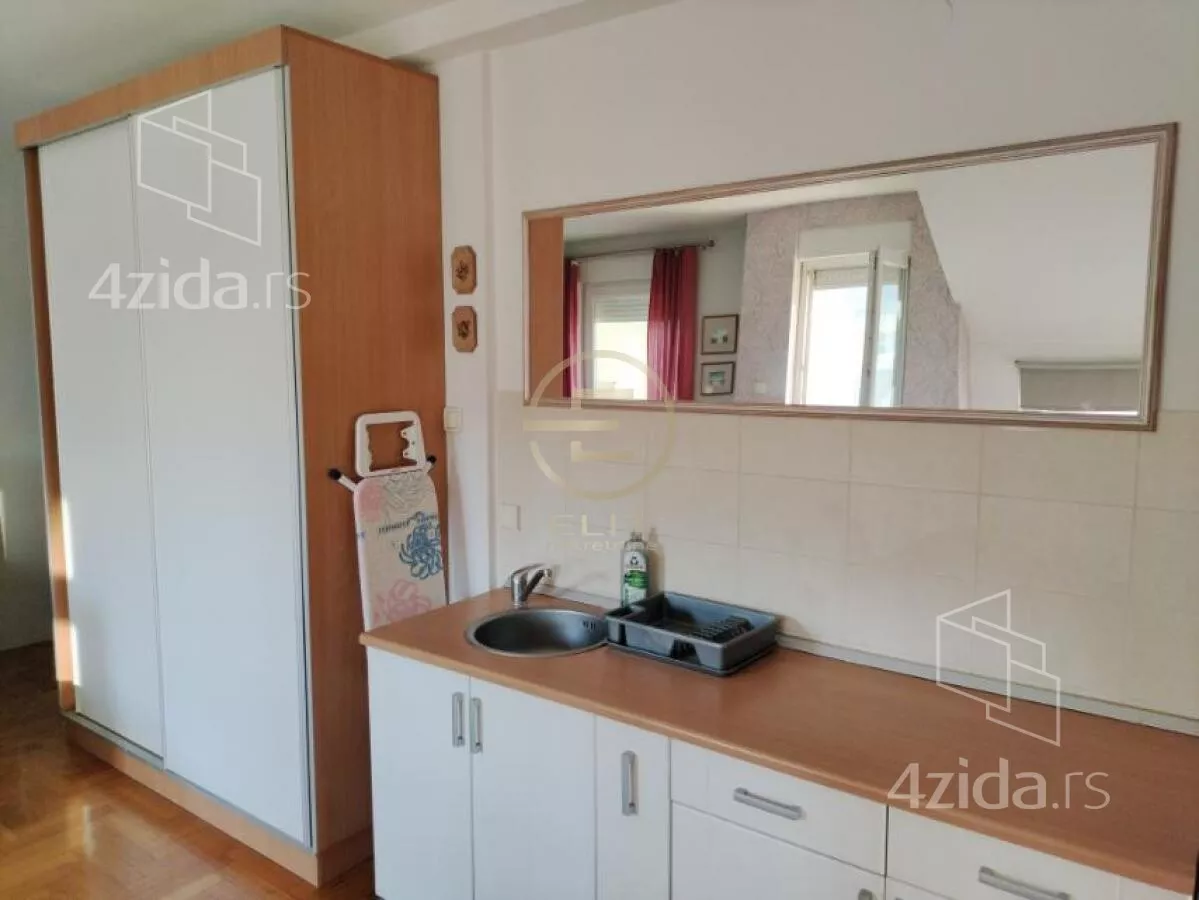 Garsonjera | 4zida
