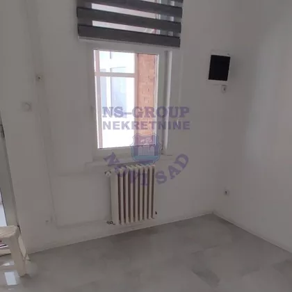 Kvantaška Pijaca | 4zida.rs