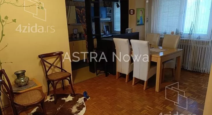 Dvoiposoban stan | 4zida