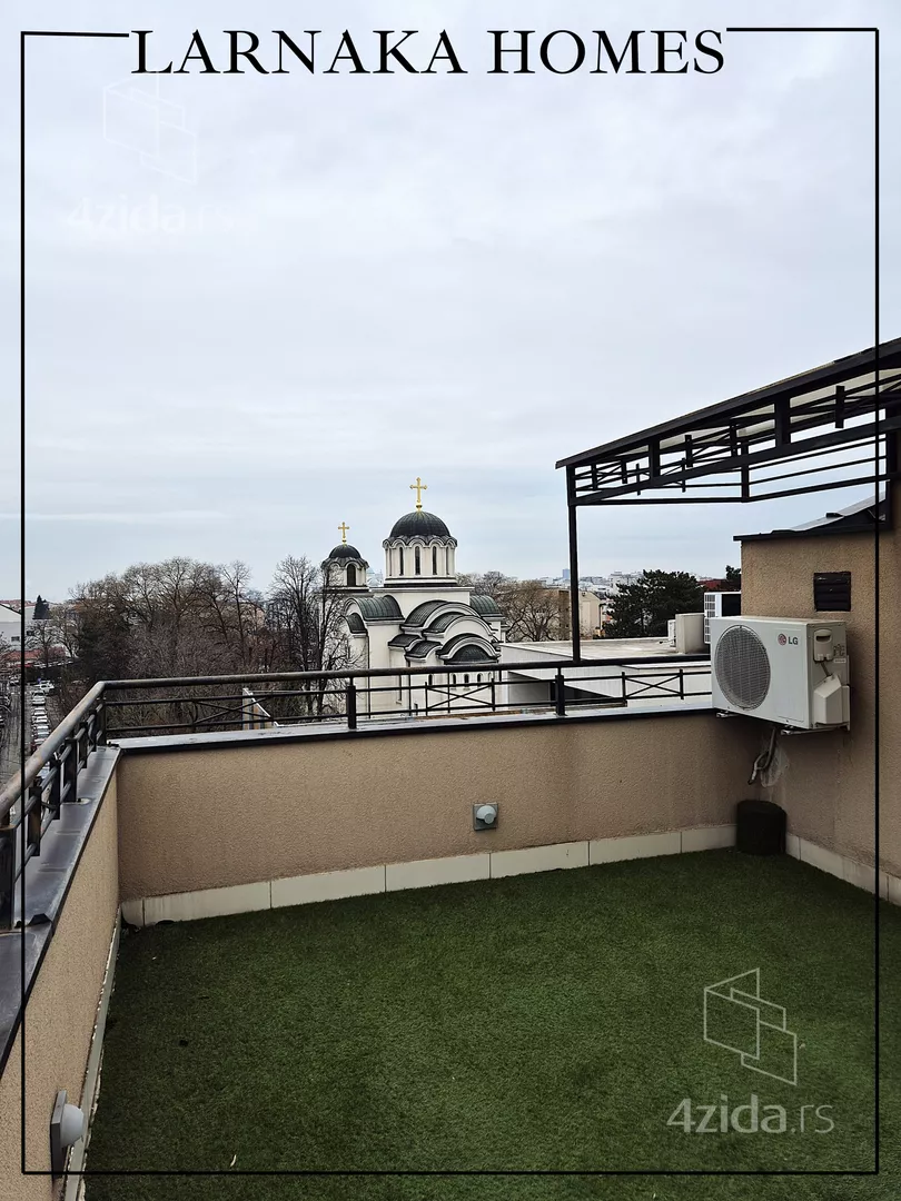 Petosoban stan | 4zida