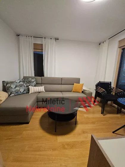 Gradske lokacije | 4zida.rs