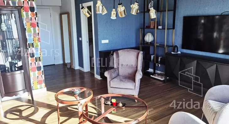 Petosoban stan | 4zida