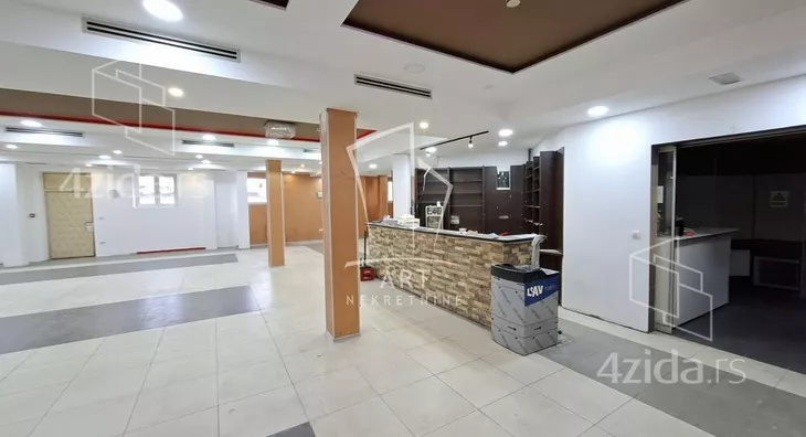 Poslovni prostor | 4zida