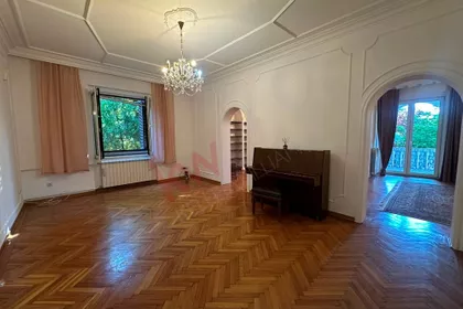 Sanje Živanovića | 4zida.rs