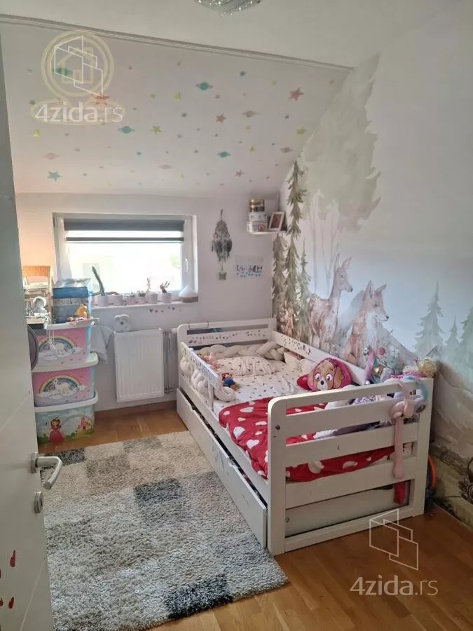 Dvoiposoban stan | 4zida