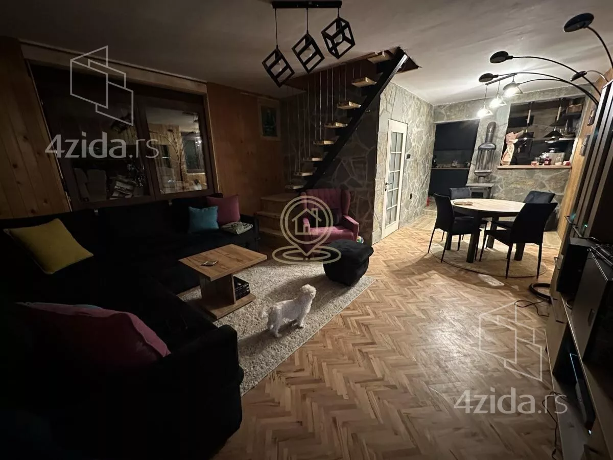 Kuća | 4zida