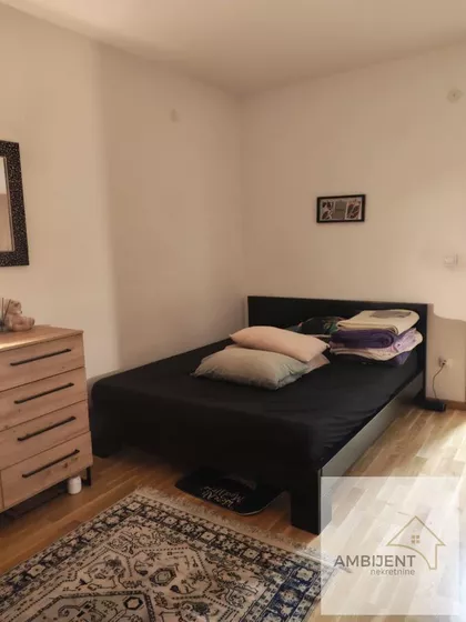 Novi Banovci | 4zida.rs