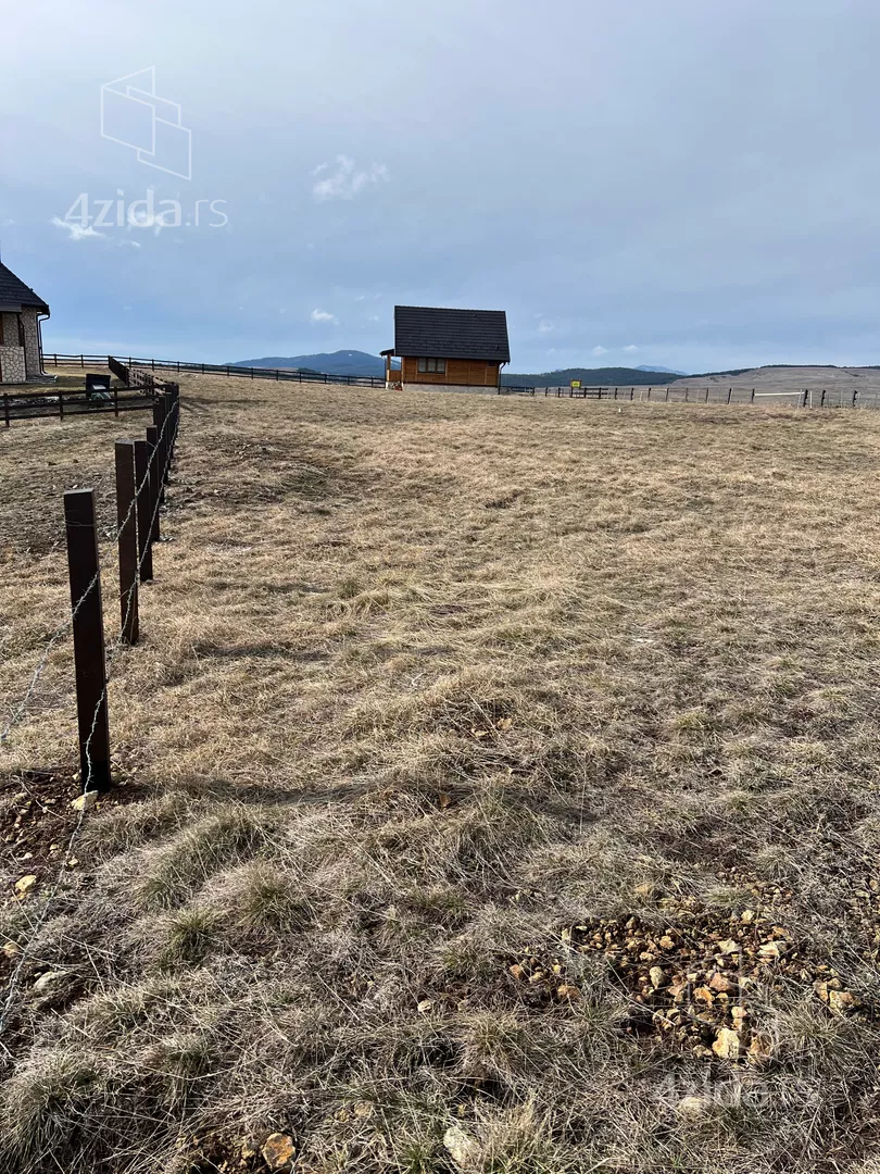 Građevinsko zemljište | 4zida