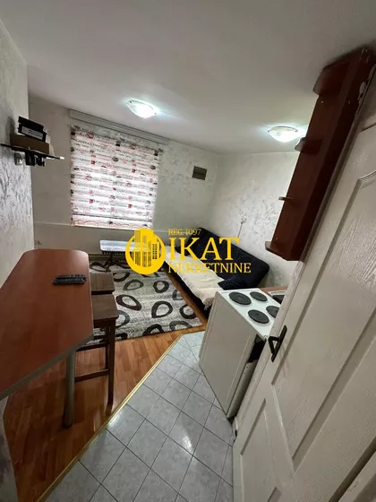 Dobropoljska | 4zida.rs